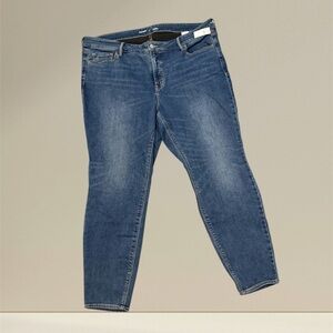 HIGH-RISE ROCKSTAR SUPER SKINNY BUILT-IN WARM Jeans Size 22 New with Tags